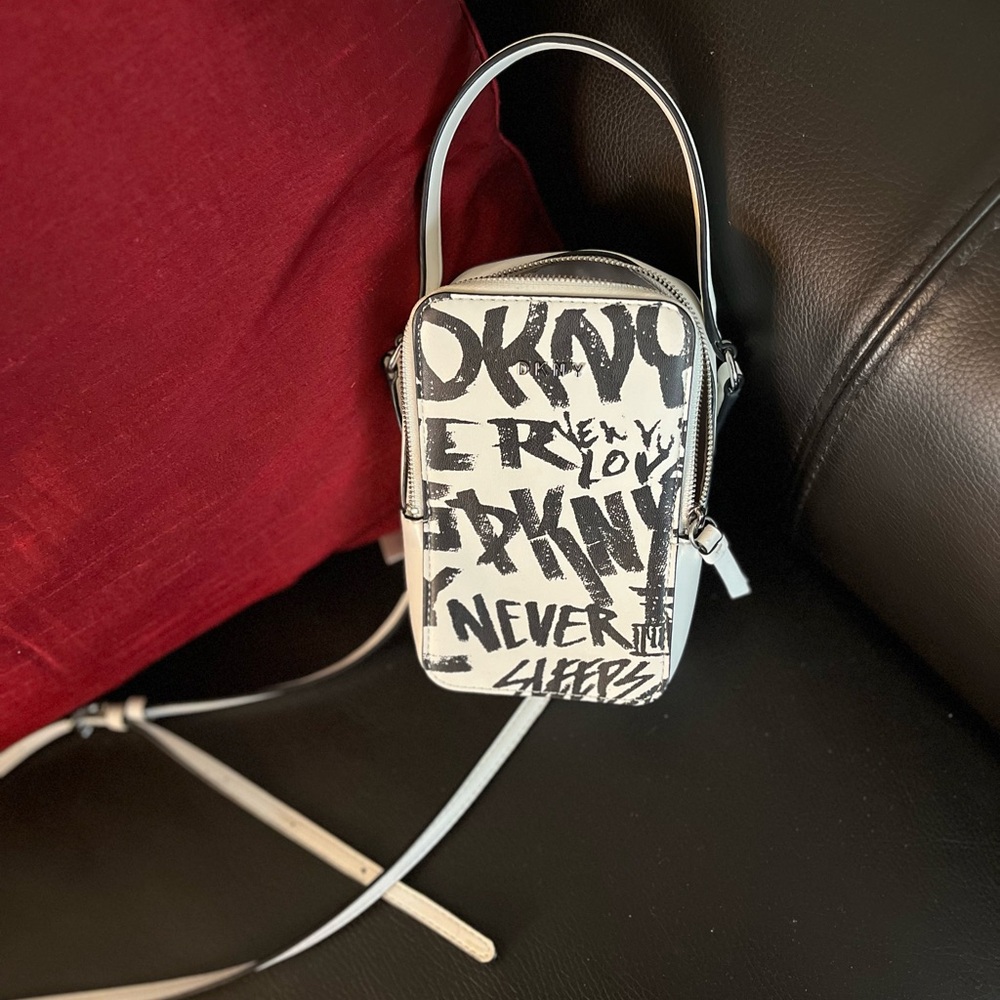DKNY Phone Crossbody Bag Purse Small  Pockets Faux Leather Graffiti New York